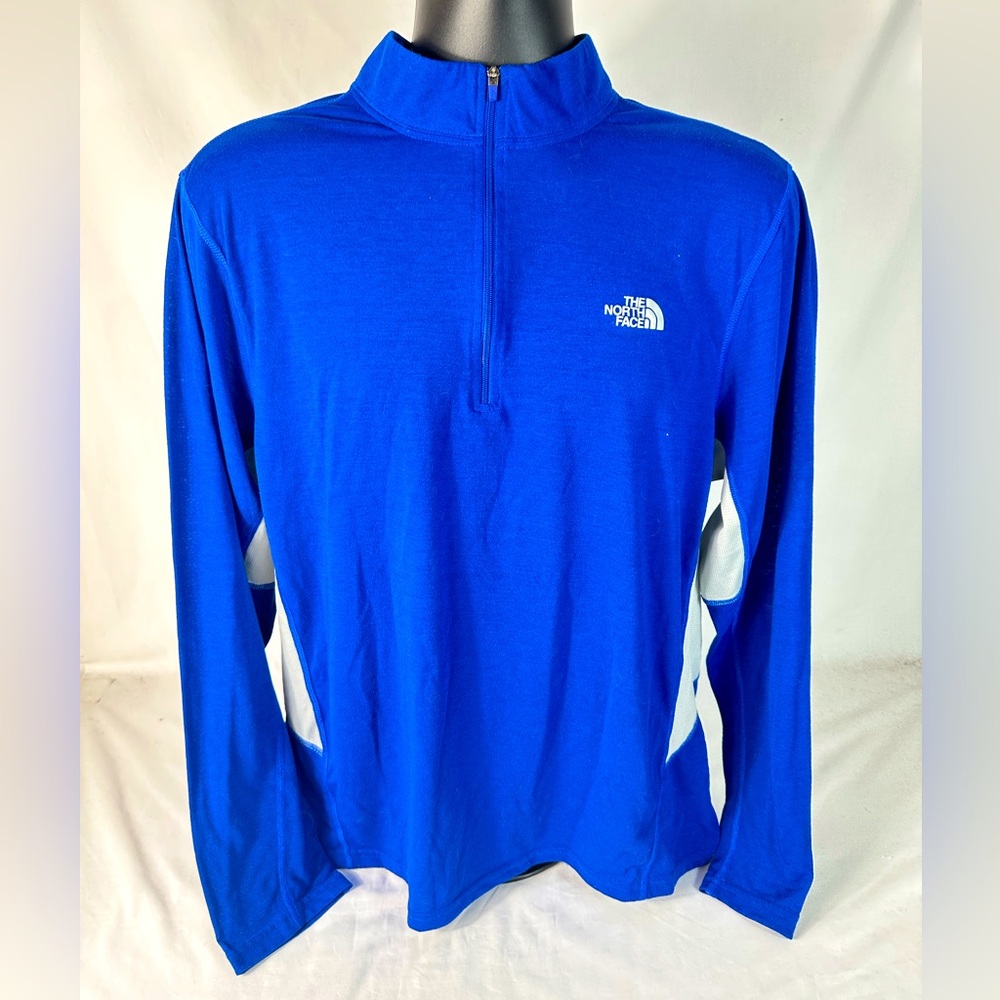 Men’s The North Face Pullover Shirt Size Large